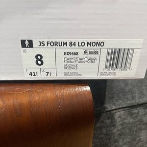 Men’s 8 or woman’s 10 Jeremy Scott used adidas sneakers. In good condition.